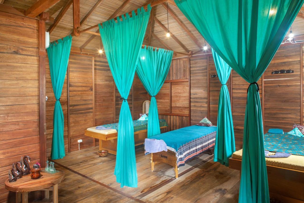 Kuda Laut Boutique Dive Resort Bunaken Kültér fotó